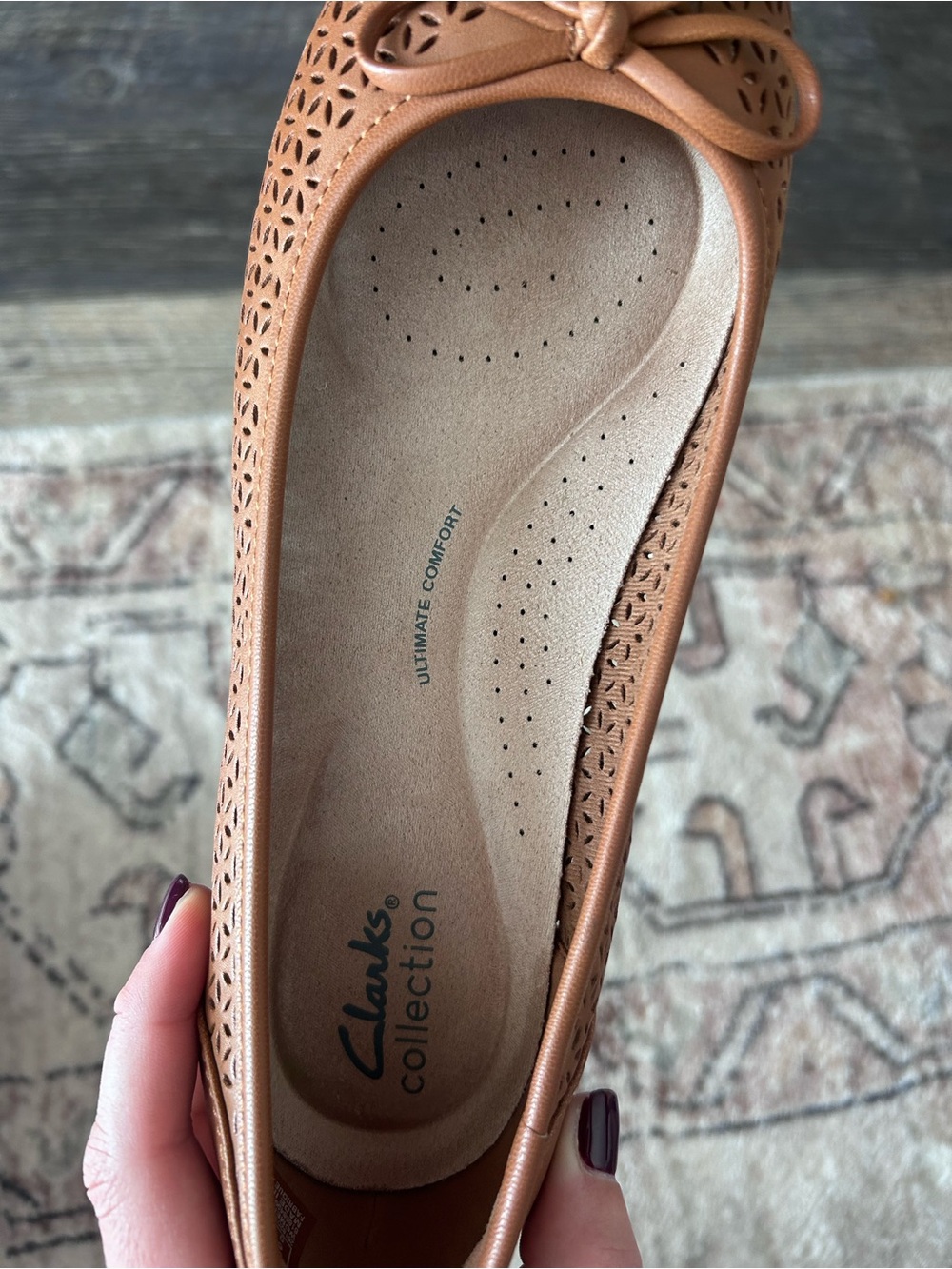 Clarks Pointed Toe Flats - Picture 3 of 4